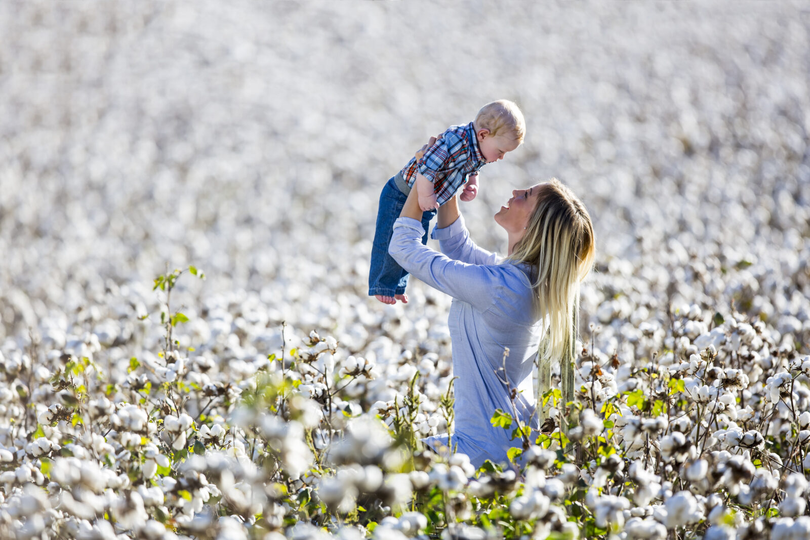 mujer niño y la naturaleza 